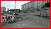 24.10.16 - An der Strae Islandufer wurde letzte Woche die erste Schicht eingebaut.