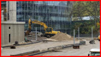 07.11.16 - Der Einbau der Bordsteine gehrt zgig voran. Der Straenverlauf ist nun gut erkennbar.