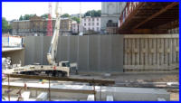 19.08.16 - Weitere  Vorhangschalen wurden heute an der Sdseite angebracht.