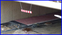 05.07.16 - Unter der Brcke ist das erste Stck des Fahrradweges bereits gepflastert.