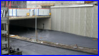 02.12.16 - An der Sdseite wurde der letzte Asphaltbelag bis zum Ende der Unterfhrung eingebaut.