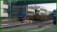 15.12.16 - Die Betonfahrbahn wird weiter ausgebaut.