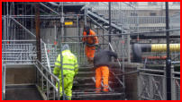 21.11.17 - Die Treppe wird nun zurckgebaut.