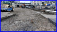 21.02.17 - Nun ist die Fahrbahn vor dem Investorgebude im Bau.