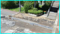 06.06.17 - Die neuen Bordsteine liegen bereits. Blick nach Westen