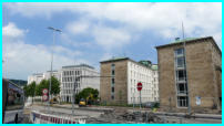 01.06.17 - Die ersten neuen Lampen stehen. Auch der Ampelmast wurde kompletiert.