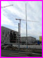 10.12.16 - Der Mast fr den Wegweiser wurde hinter dem Beleuchtungsmast aufgestellt.