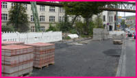 18.10.16 - Die Steine wurden auf dem Gehweg umgestellt.