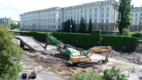 04.04.14 -  Am Mittag -Der Pfeiler ist geschafft, das Brckenteil auch.