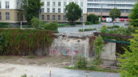 09.09.14 - Blick auf das alte Brckenlager. Der Rckbau ist nun abgeschlossen