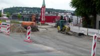19-06-14 - Am 17.06.14 wurde die alte Teerdecke abgefrst.- Blick aus Richtung Hoeftstrae