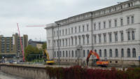 26.09.14 - Die Betonschicht wird geknackt und Abgefahren.