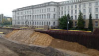 30.10.14 - Am Ex Direktiongebude wird eine Prov. Gasleitung verlegt.