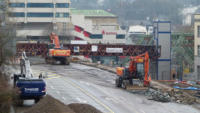 21.02.15 - Die Betonfahrbahn wird aufgebrochen.