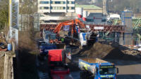 25.02.15 - Der Betonaushub wird recycelt.