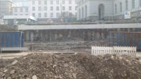 20.03.15 - Ein Groteil der Bahnhofstrae ist schon auf B 7 Hhe abgebaggert.