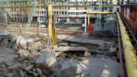 07.04.15 - Heute wurde damit Begonnen die alte Sttzmauer im Bereich der ex DB-Direktion einzureien.