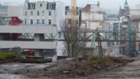 22.02.15 - Blick zum Fotopunkt 1. Der Abri des Widerlagers von der ex Busrampe erffnet neue Sichtachsen.