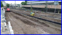 21.06.16 - Die Fahrbahnsohle wird nun abgezogen.