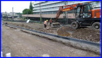 28.06.16 Nun wird der Rad/Gehweg planiert.