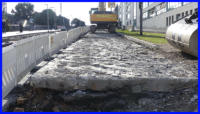 04-10-16 - Nun wird die Betonfahrbahn zerlegt