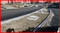 24.03.17 - An der Verkehrsinsel wurde das erste Erdreich eingefllt.