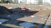 13.02.15 - Die ersten Fundamente fr die Sttzen wurden gegossen.
