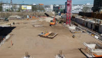 21.04.15 -Der Boden ist fr das Gieen der Betonplatte nun vorbereitet.