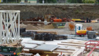 21.07.15 - Die ersten Treppen wurden nun angeliefert.