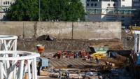 09.09.15 -  Im Bereich des knftigen SB-Markt wird dieStahlbewehrung im  Boden eingebaut.