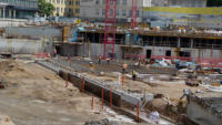 18.06.15 - Der Stahlteppich wchst weiter.