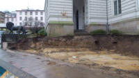 12.01.15 - Blick von der Treppe vor der Direktion. Das Erdreich wurde komplett ausgebaut.
