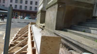 06.08.15 - Die Betonmauer ist nun fertig gegossen.
