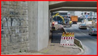 11.05.16 - An der Westseite wurde ein Teerschicht eingebaut. Blick von der Sdstrae