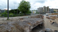 27.07.15 - Blick auf dem Rest der alten Strae Dppersberg und dem Rest des Personnentunnels.