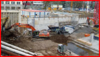 18.04.16 - Der Hang wird weiter rckgebaut.