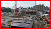 08.08.16 - Ein weiterer Teil der Parkhausdecke wird nun gegossen.