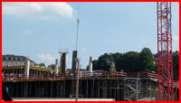 19.08.16 - Neue Verschalungen fr weitere Sttzen wurde heuteaufgebaut.