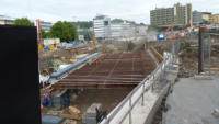 24.09.15 - An dem Sdteil der Geschftsbrcke wird die Verschalung vorbereitet.