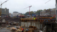 22.10.15. - Links neben der Brcke wird spter noch der Investorteil angebaut.