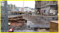 03.03.16 - Die alte Asphaltschicht ist ausgebaut.