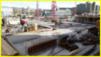 22.04.16 - Weitere Deckenteile werden Betoniert.