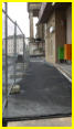 30.06.17 - Der Vorplatz hat eine Lage Gussasphalt erhalten.