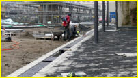 28.03.2018 - Die Pflasterarbeiten gehen hier nun weiter.