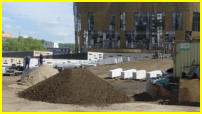02.05.2018 - Neue Abgrenzungssteine wurden angeliefert.
