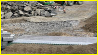 01.08.2018 - Das Asphalt wird hier nun ausgebaut.