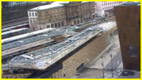 09.04.2018 -  Webcamblick. Der Aussichtspunkt am Vorplatz ist fertig gepflastert. Unten wurden die Lampen eingebaut.