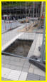 01.11.2018 - Am Vorplatz wurde eine neue Grube ausgehoben. Kommt hier noch eine Abfahrtstafel hin?