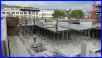 10.10.16 - Weitere Schalltische werden aufgebaut.