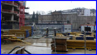 10.01.17 - Die Geschftsbrcke dient nun als Sammelplatz fr die Verchalungen .